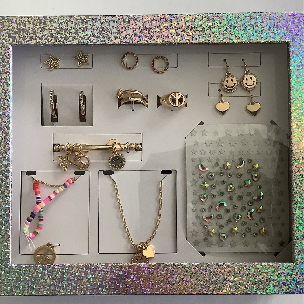 12 Piece Holographic Jewelry Gift Box Set Necklaces Bracelets Ring Nail Art